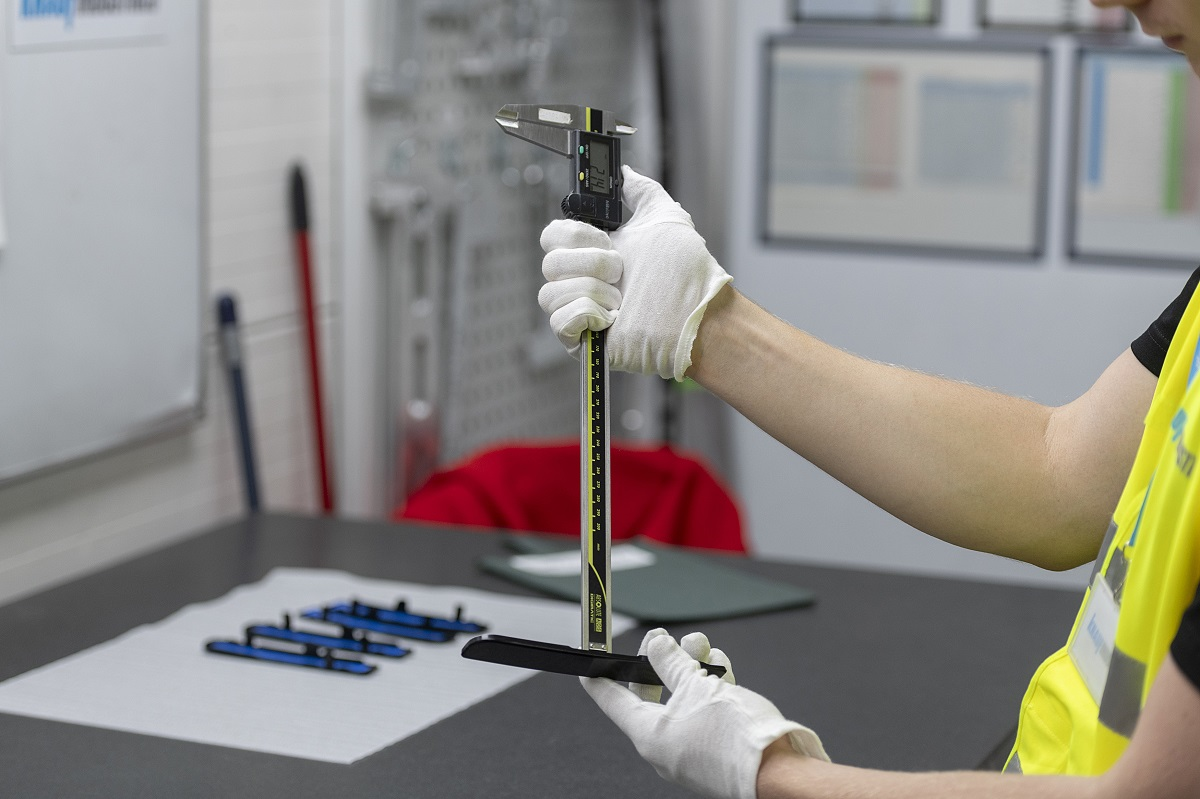 Auto parts quality control